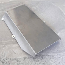 Load image into Gallery viewer, Wax Racing Billet 550/750 Conversion Ride Plate